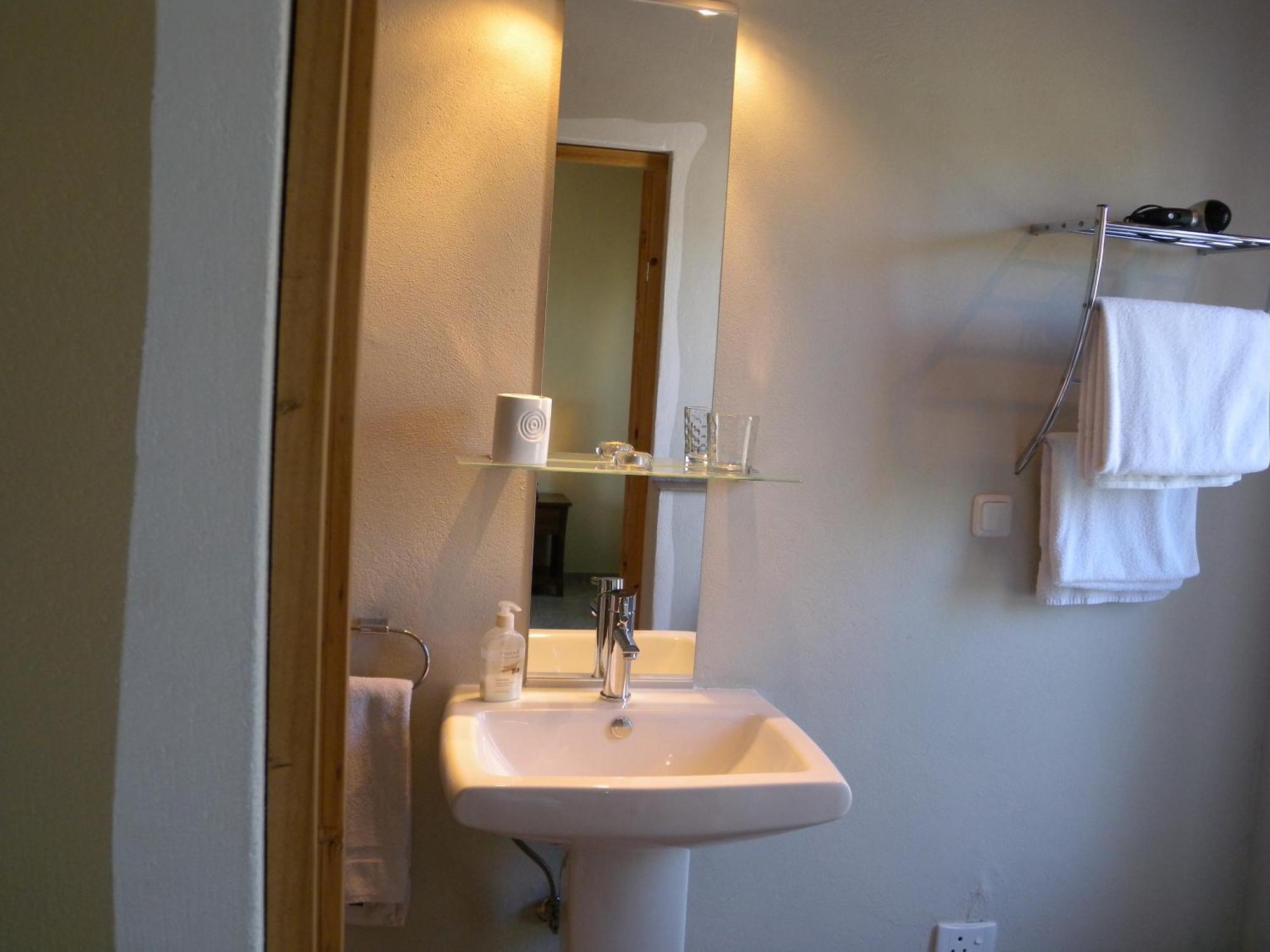Capetown 4U Guesthouse Bloubergstrand Exteriör bild