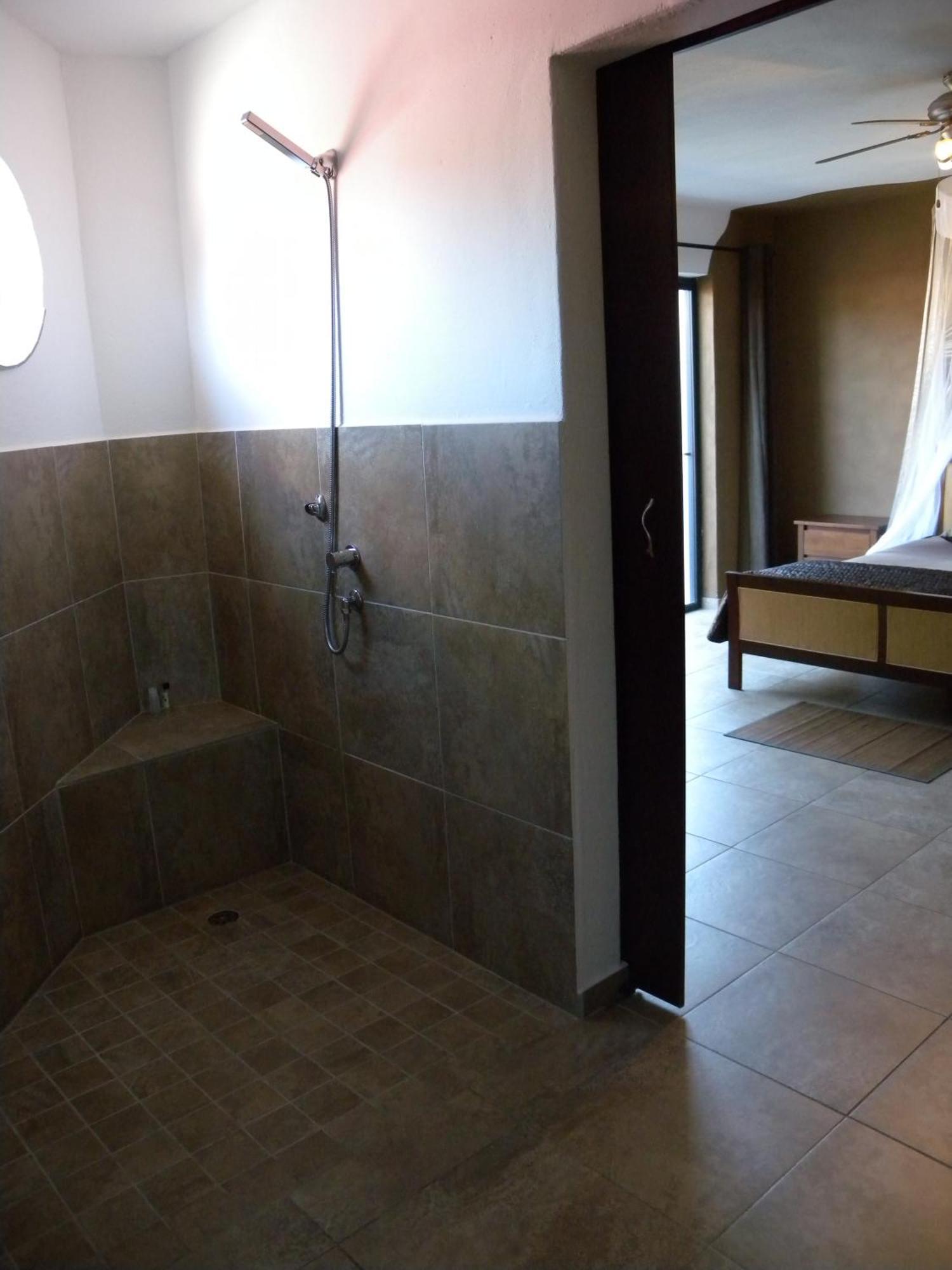 Capetown 4U Guesthouse Bloubergstrand Exteriör bild