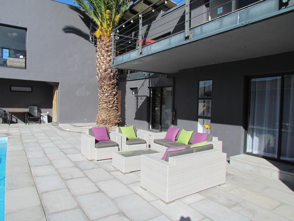 Capetown 4U Guesthouse Bloubergstrand Exteriör bild