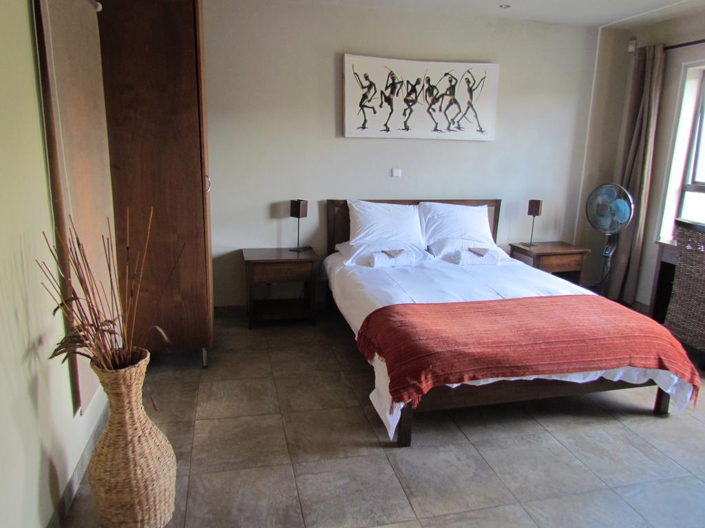 Capetown 4U Guesthouse Bloubergstrand Exteriör bild