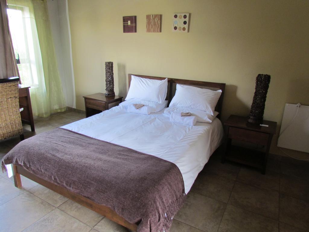Capetown 4U Guesthouse Bloubergstrand Exteriör bild