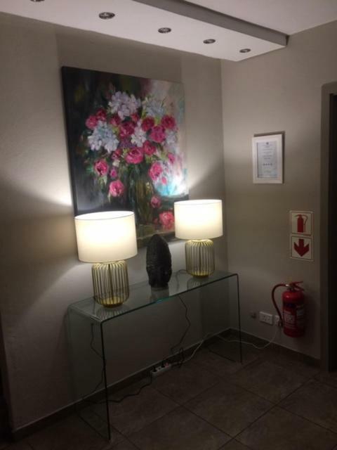 Capetown 4U Guesthouse Bloubergstrand Exteriör bild