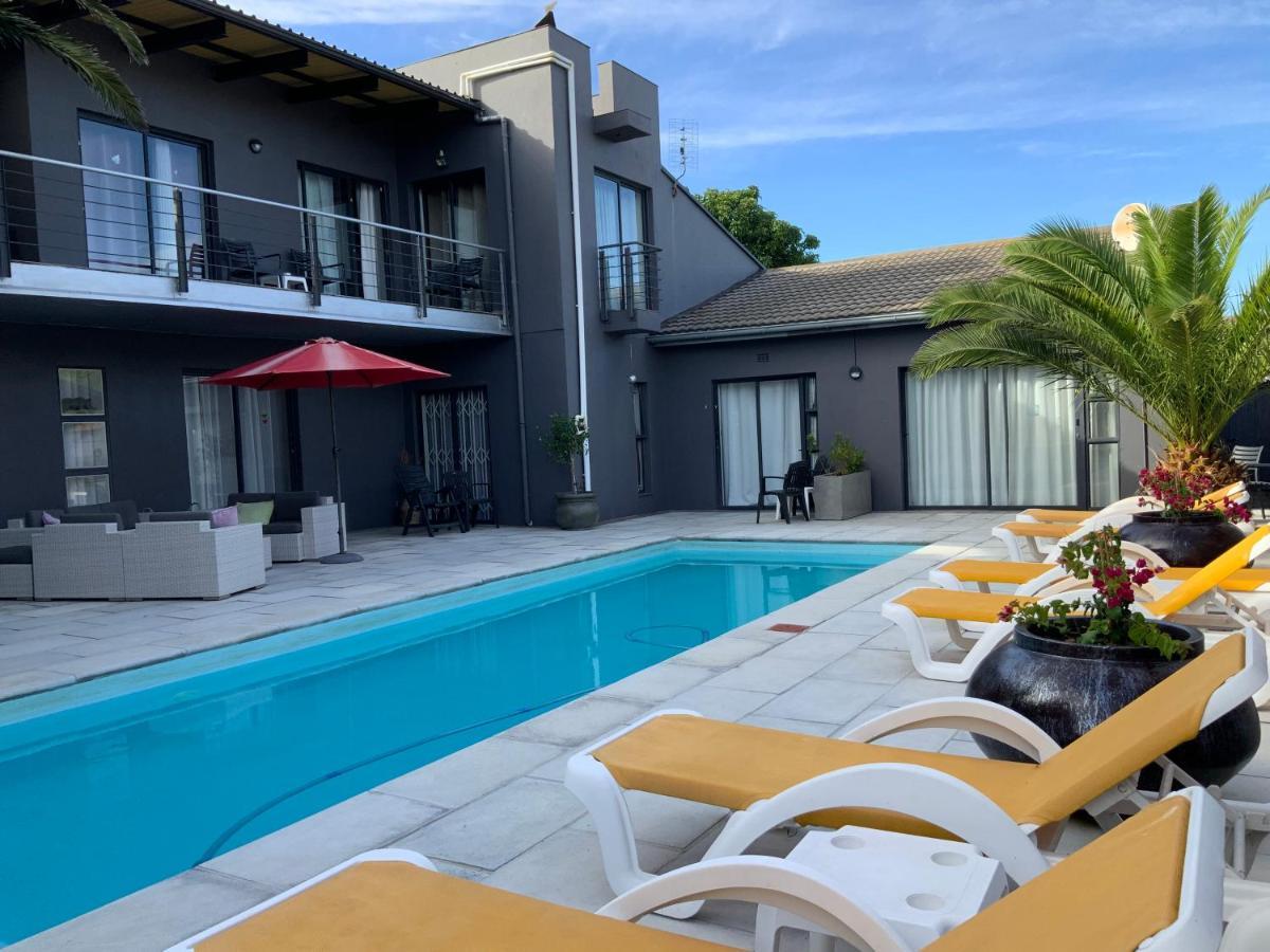 Capetown 4U Guesthouse Bloubergstrand Exteriör bild